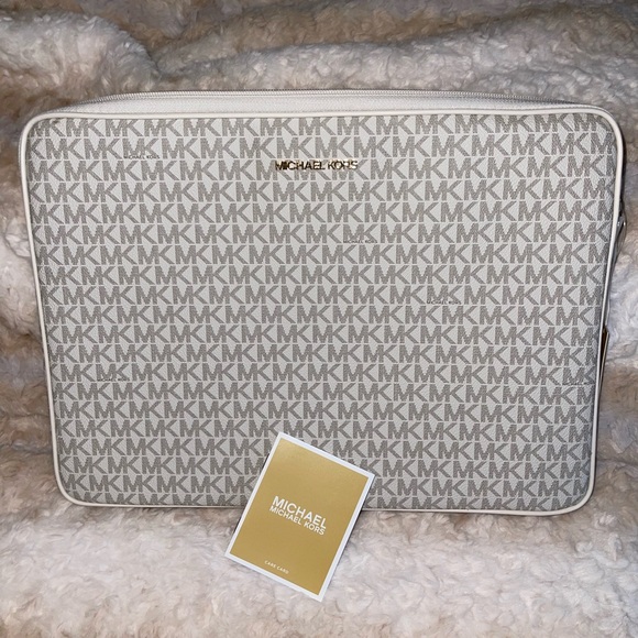 Michael Kors 13” Laptop Case - Picture 1 of 16
